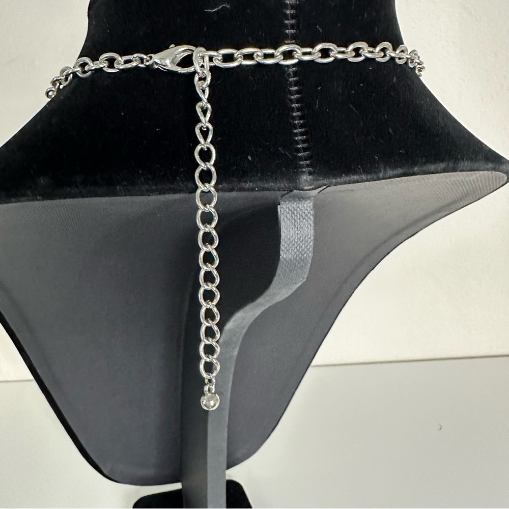 Cross necklace - Picture 3 of 4